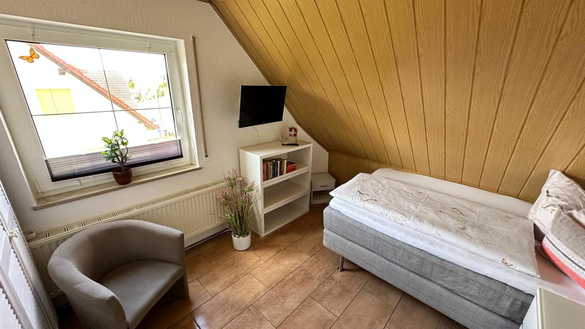 Gaestezimmer Zum Waldsachsener Grund Meerane Exterior foto